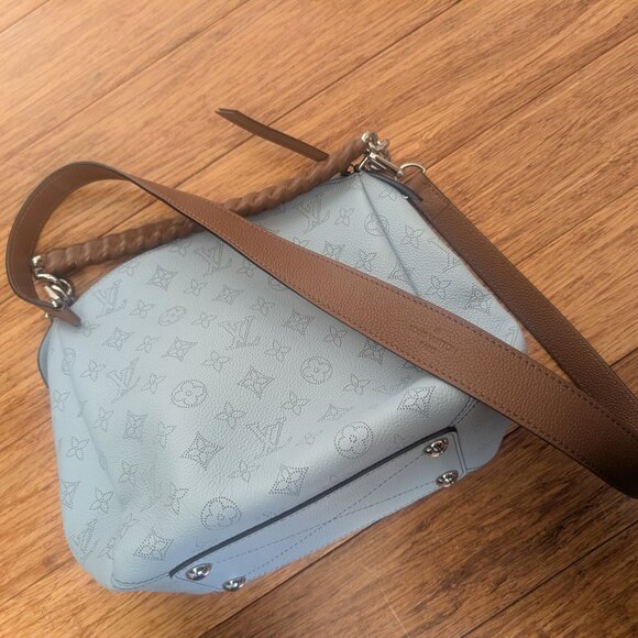 LV Monogram Mahina Baby line Chain - Picture 4 of 5